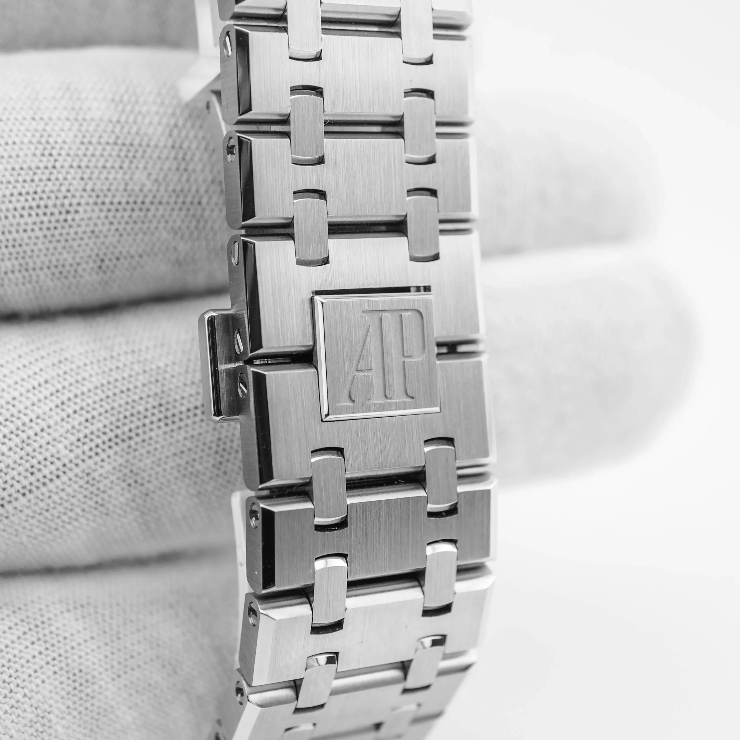 Audemars Piguet Royal Oak 41 mm / White Dial – Bild 5