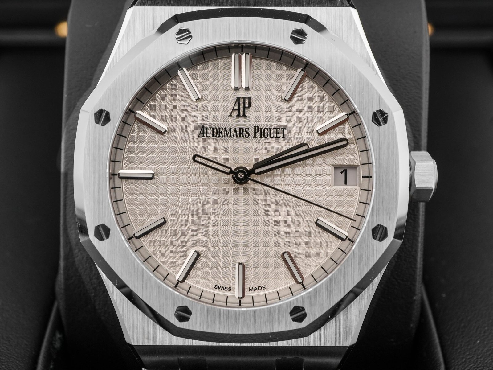 Audemars Piguet Royal Oak 41 mm / White Dial – Bild 3
